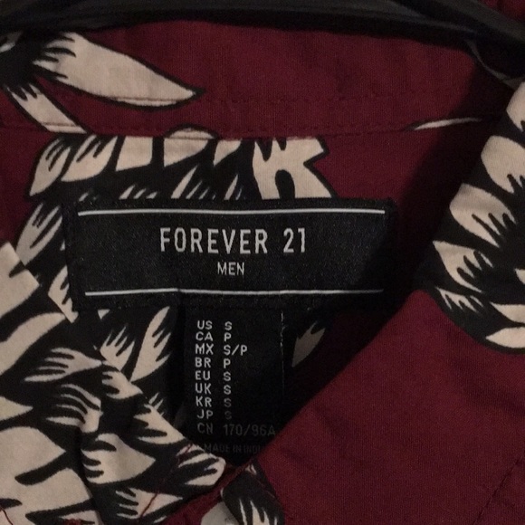 Men’s casual button down - Picture 2 of 3